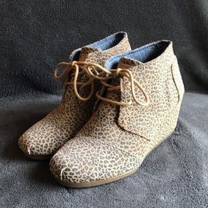 Toms wedges size 6